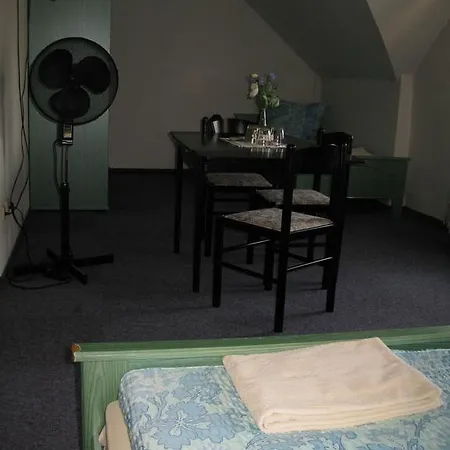 Hotel Gasthof Zur Linde 3*