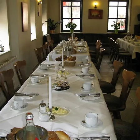 Gasthof Zur Linde Hotel 3*