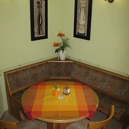 Gasthof Zur Linde Hotel