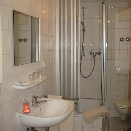 Gasthof Zur Linde 3*